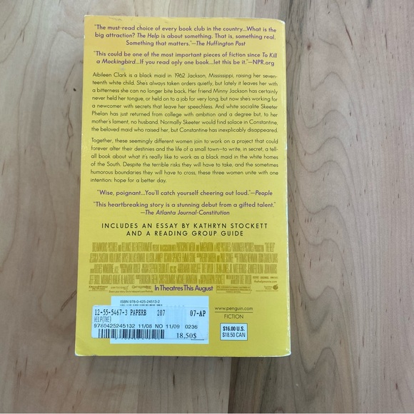 The Help by Kathryn Stockett - Softcover Novel, Fiction, Reading, Social, Book - Picture 2 of 4